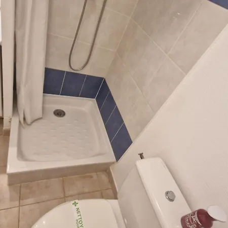 Cocon Au Mas Des Vignes Pour 4p Terrasse Dans De Privee Avec Grande Piscine D'ete Et Piscine Chauffee L'hiver Et Parking Privatif Gratuit Ferienhaus