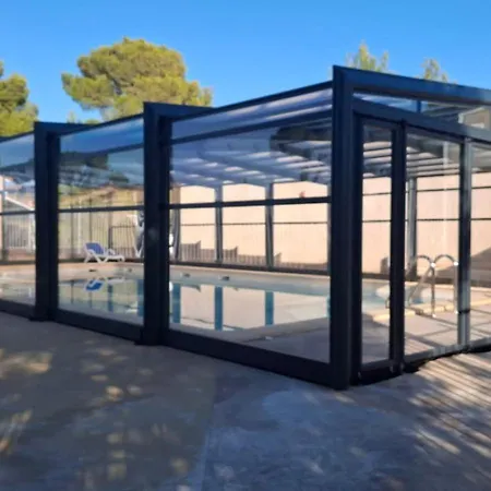 Cocon Au Mas Des Vignes Pour 4p Terrasse Dans De Privee Avec Grande Piscine D'ete Et Piscine Chauffee L'hiver Et Parking Privatif Gratuit *